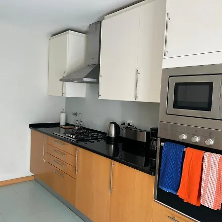 Luxurious 2 Bedroom Marina Village * Olhão